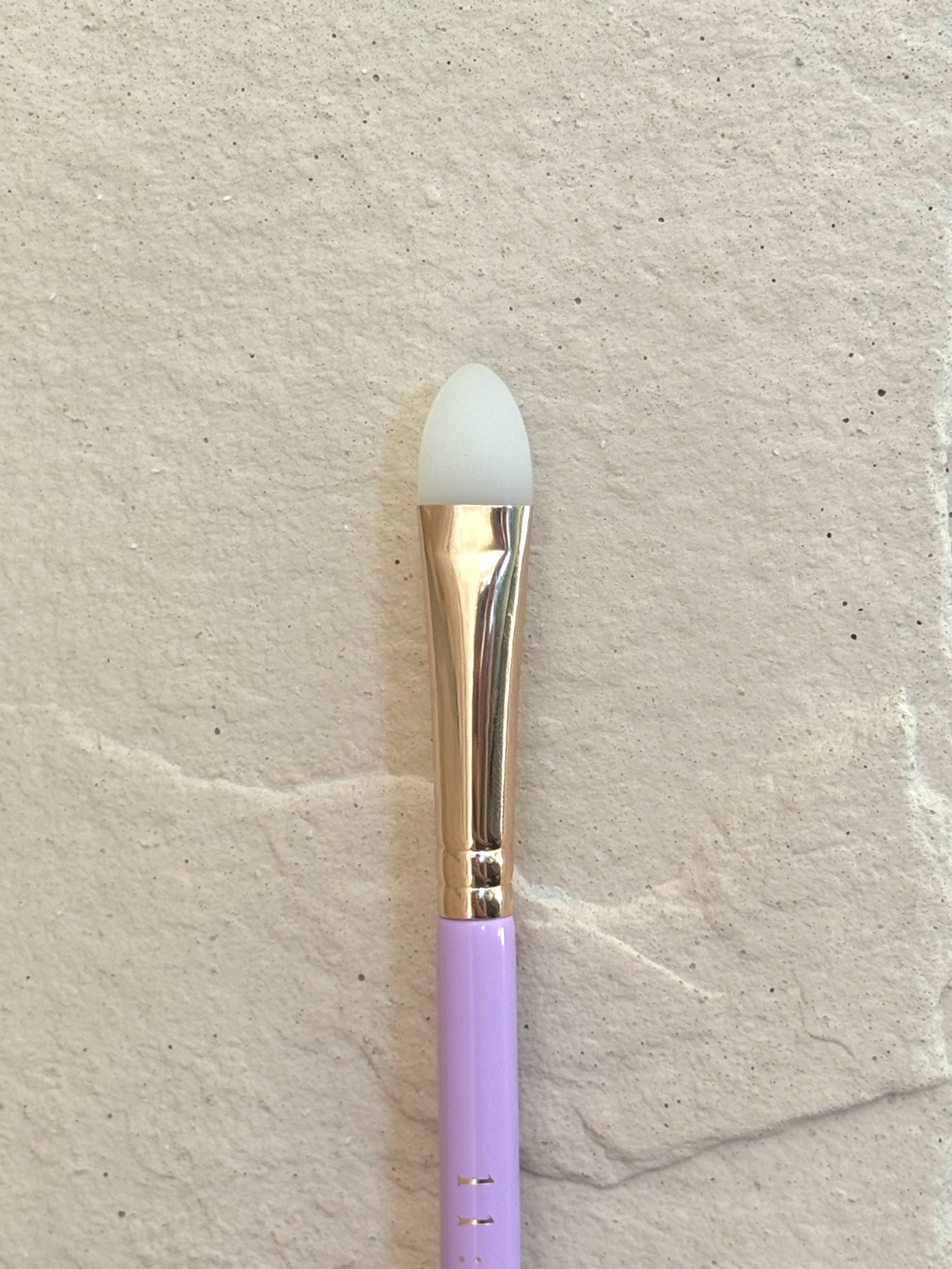 11:11 - Dual Up Silicone Brush